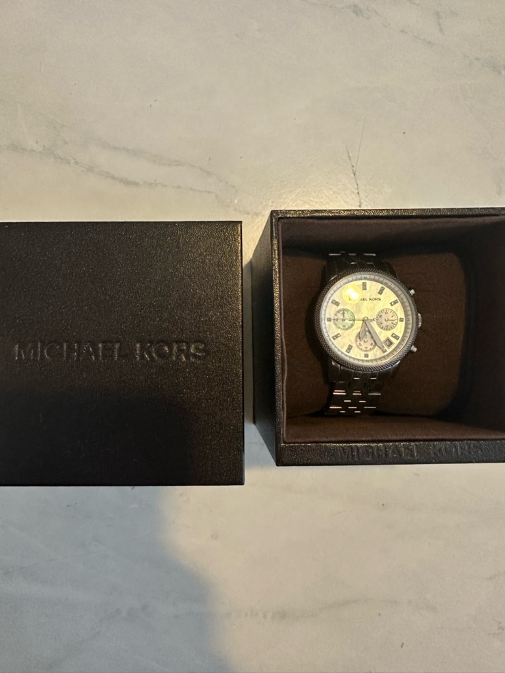Michael Kors Silver Bracelet Watch with Dial - Picture 2 of 4